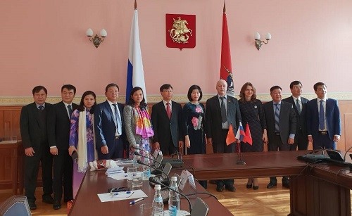 Đoàn đại biểu thành phố Hà Nội thăm và làm việc tại Liên bang Nga và Cộng hòa Séc: Nâng cao hơn nữa mối quan hệ truyền thống gắn bó